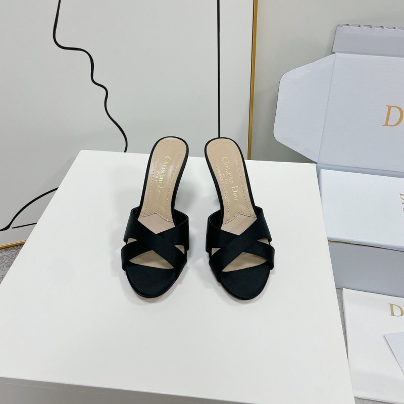 ch**an D*or slippers